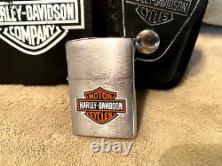 Harley Davidson BAR & SHIELD Zippo Lighter withBelt Case B'06 & Cigarette Holder