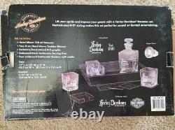 Harley-Davidson Bar & Shield 2 Coasters & 2 Glasses 5-Pc Decanter Set HDL-18746