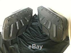 Harley Davidson Bar & Shield Leather Saddlebags For Dyna Models