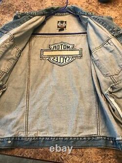 Harley-Davidson Embroidered Bar And Shield Denim Jacket Lrg 100 % Cotton, Blue