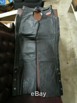 Harley-Davidson Men's Bar & Shield Stock Leather Chaps 98090-06VM Large