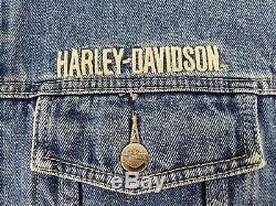 Harley Davidson Mens Medium M Denim Jean Jacket Bar Shield Metal Button Spellout