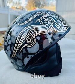 Harley Davidson Women's Tribal Bar & Shield Half Helmet Size Large/Ear Guards