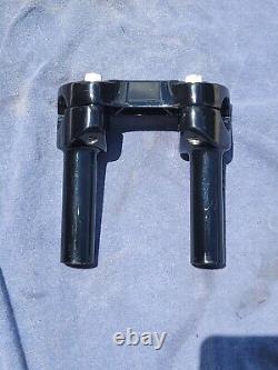 OEM H-D Black 3 Risers Handlebar Clamp Bar & Shield