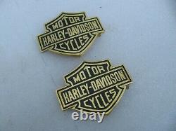 Pair NOS original Harley Davidson Bar & Shield Medallions 99033-82V Shovelhead