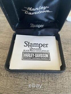Vintage 10kt Gold Harley Davidson Stamper Hearts & Bar $ Shield Charms necklace