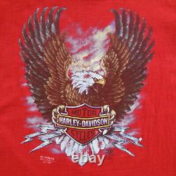 Vtg 1989 Harley Davidson T-Shirt 3D Emblem Size M Red Eagle Bar Shield Cleveland