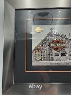 2006 L'histoire du cadre du logo Harley-Davidson Bar And Shield 602/2007 avec certificat