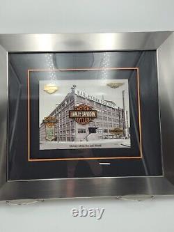 2006 L'histoire du cadre du logo Harley-Davidson Bar And Shield 602/2007 avec certificat