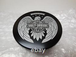 Bouchon de réservoir de carburant noir laser gravé 1903 Eagle Bar & Shield OEM HARLEY (Voir compatibilité)