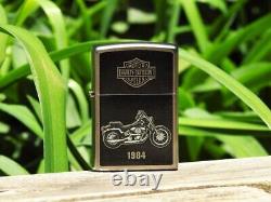 Briquet Zippo Harley Davidson 1984 FXST Softail V-Twin Bar and Shield