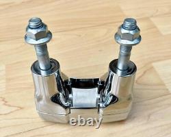 Harley Chrome Bar & Shield 1¼ Handlebar Clamp & Risers M8 Sport Glide 55900110<br/> <br/>Harley Chrome Bar & Shield 1¼ Serre-cintre et rehausseurs M8 Sport Glide 55900110