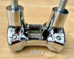 Harley Chrome Bar & Shield 1¼ Handlebar Clamp & Risers M8 Sport Glide 55900110
 <br/>  <br/>Harley Chrome Bar & Shield 1¼ Serre-cintre et rehausseurs M8 Sport Glide 55900110