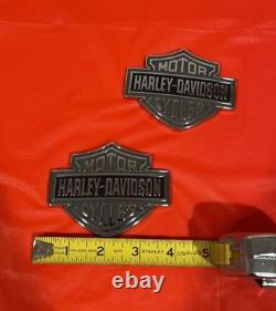 Harley Davidson Bar Véritable Et Réservoir De Carburant De Bouclier Emblèmes De Métal Lourd Lot De 2