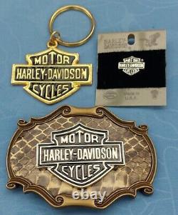Harley Davidson Ceinture Buckle Bar & Shield Snakeskin Backing With Pin & Keychain