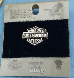 Harley Davidson Ceinture Buckle Bar & Shield Snakeskin Backing With Pin & Keychain
