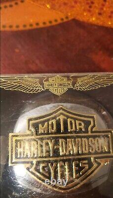 Médaillon Vintage Harley-Davidson Bar and Shield pour bouchon de réservoir de carburant NOS des années 1980