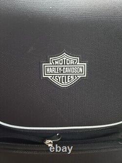 Sac de bagages de tourisme zippé Harley-Davidson Bar & Shield en nylon noir