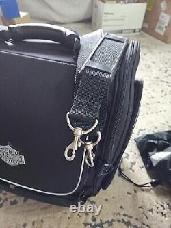 Sac de bagages de tourisme zippé Harley-Davidson Bar & Shield en nylon noir