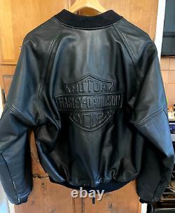 Veste de bombardier en cuir zippée intégrale Harley Davidson pour homme, noir avec bouclier de bar en taille large.