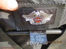 Veste en cuir Harley Davidson taille 2XL avec logo Bar & Shield noir.