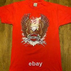 Vintage Des Années 1980 Harley 3d Emblem T Shirt Eagle Bar Shield Rare Graphique